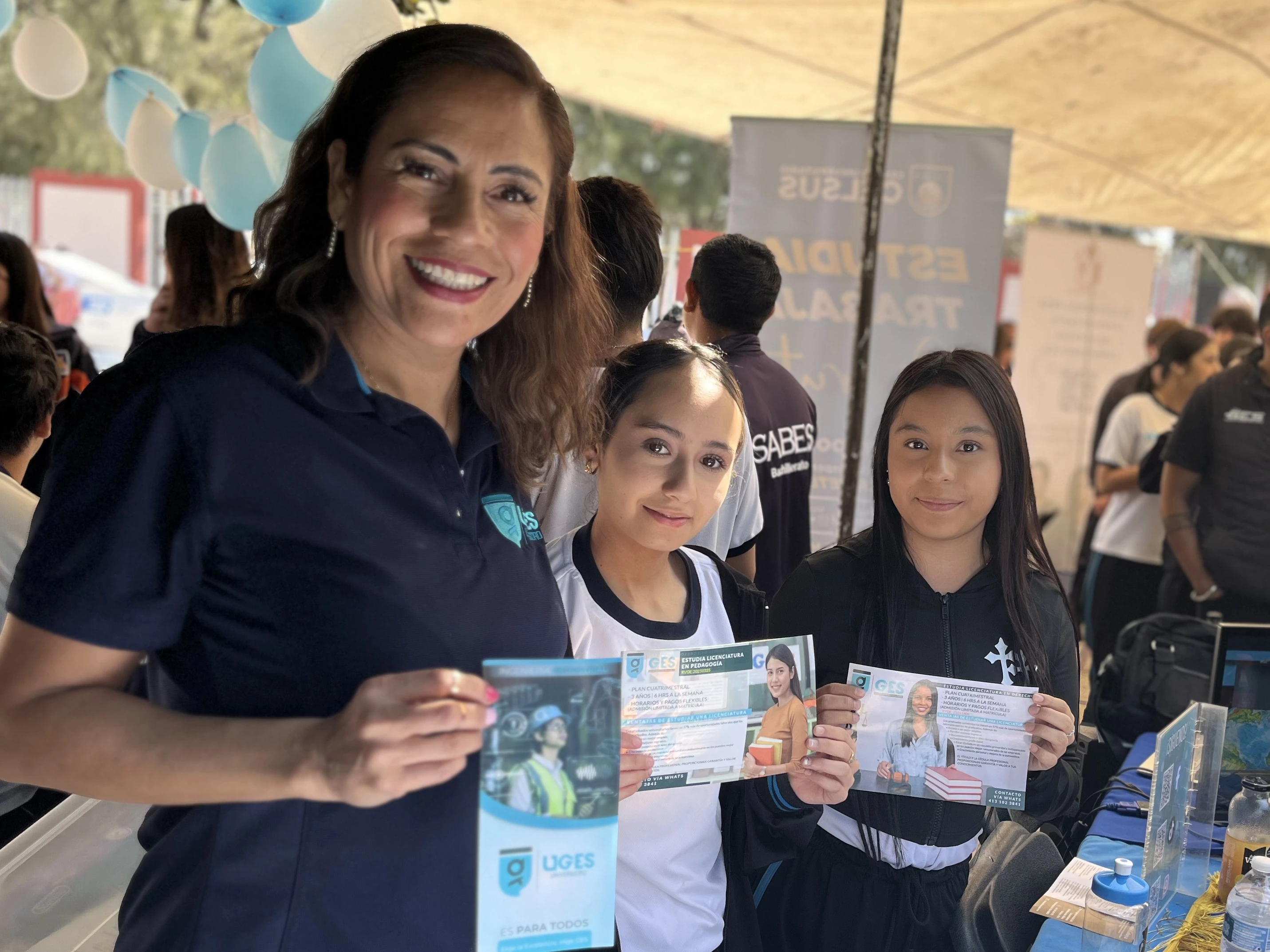 Estudia Licenciaturas en Universidad UGES - Derecho Administración y Pedagogía